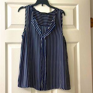 Fun 2 fun medium blouse navy